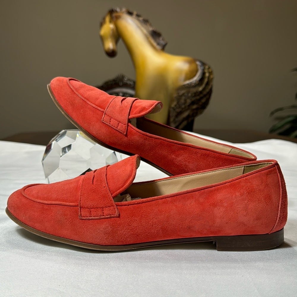 JCREW Charlie Penny Loafers in Suede
vibrant flame red